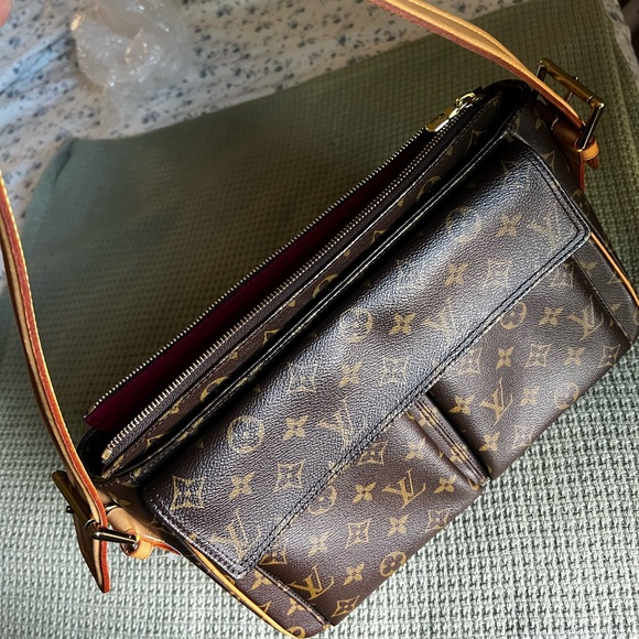 Louis Vuitton Monogram Viva Cite GM - Picture 1 of 6